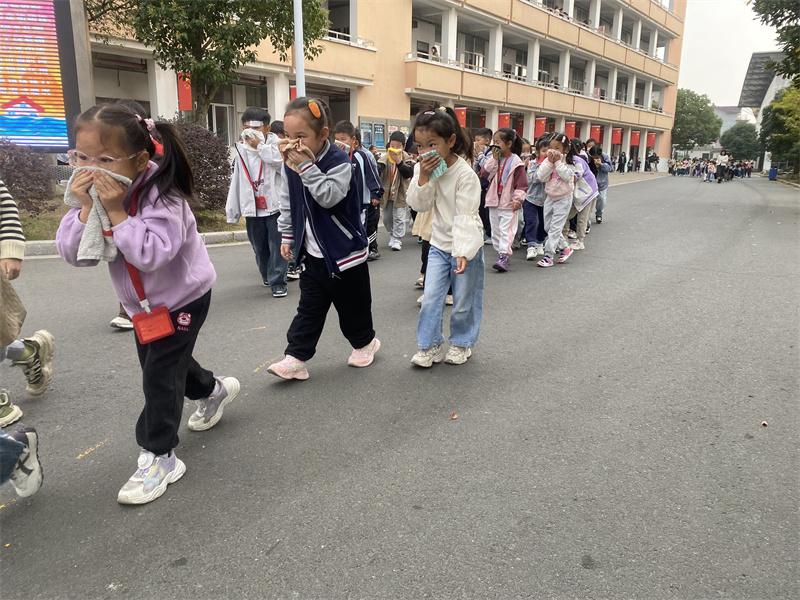 消防演练1102.jpg