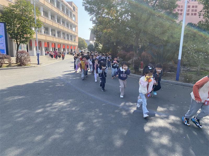 消防演练03252.jpg