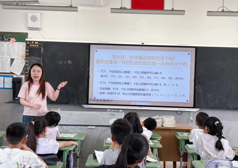 朱熠.jpg